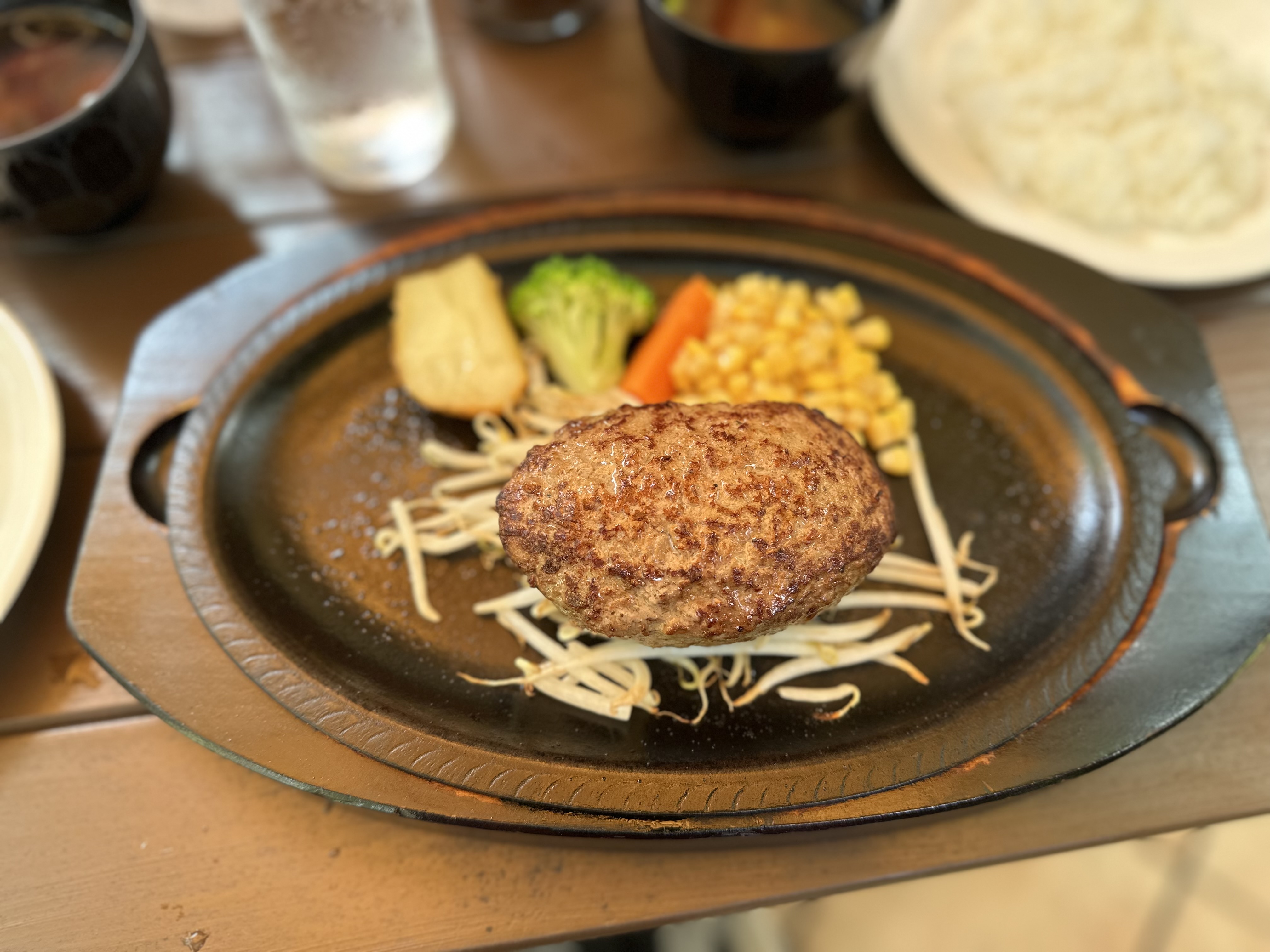 ダイニングキッチン あ・かうはーど 3